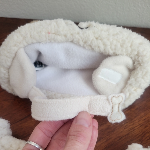 🥳SALE🥳 Hat and Mitten Set!❤️ Size 12-24 Months. - Picture 3 of 3